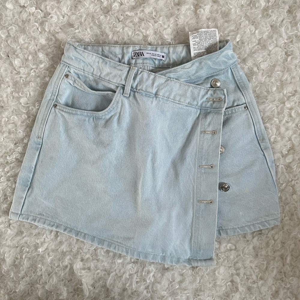 ZARA Light Denim Asymmetrical Skort 💙🦋